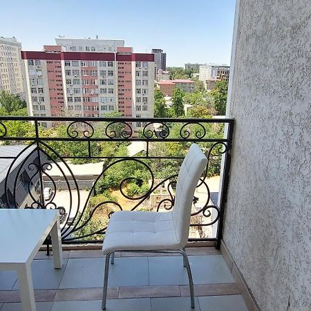 White Apartment With Panoramic View In The Center Biszkek Zewnętrze zdjęcie