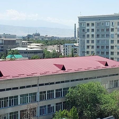 White Apartment With Panoramic View In The Center Biszkek Zewnętrze zdjęcie