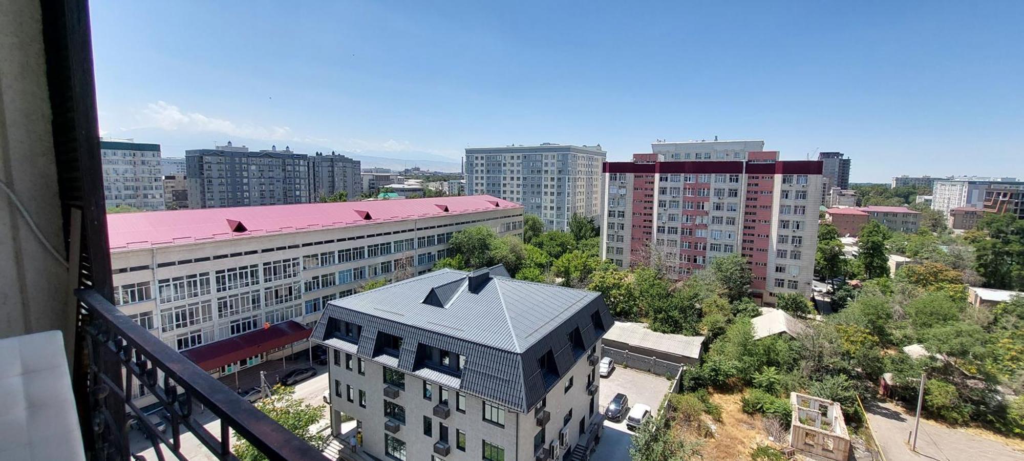 White Apartment With Panoramic View In The Center Biszkek Zewnętrze zdjęcie